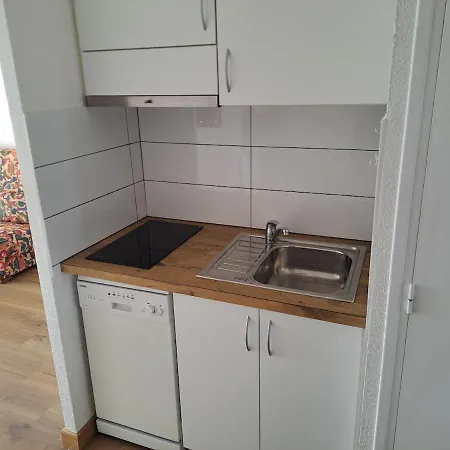 Apartment Port Brescou Iii, T2 Au Centre Port Avec Parking Et Clim *