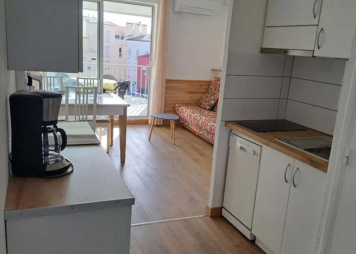 Port Brescou Iii, T2 Au Centre Port Avec Parking Et Clim Appartamento